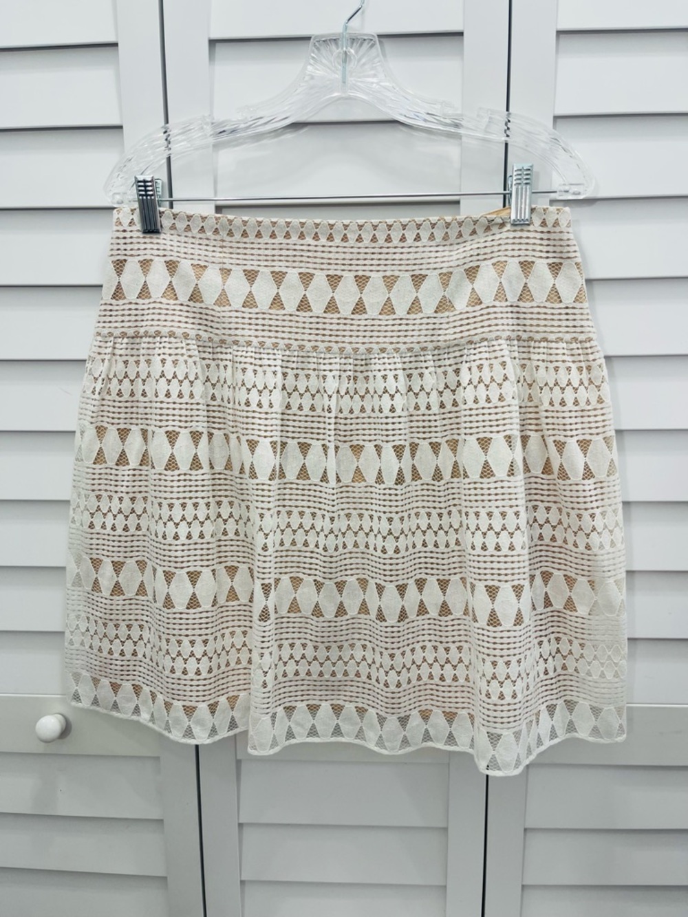 BCBG Women's Cream Lace Overlay A-Line Layered & Lined Mini Skirt Size 10